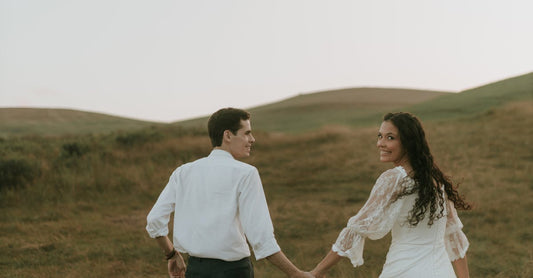 5 Personalized Wedding Registry Gifts for Adventure-Loving Couples